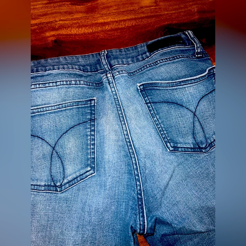 Calvin Klein women’s ultimate skinny jeans size 10x32